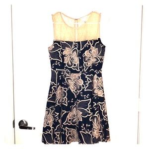 Sleeveless knee length Esley dress